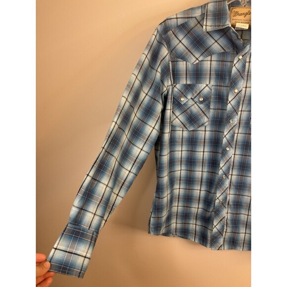 WRANGLER Plaid Pearl Snap Shirt Mens Medium Blue Western Cowboy Chest Pockets - Picture 2 of 10